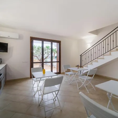 Lo Scorcio Sullo Stagnone 4* مارسالا