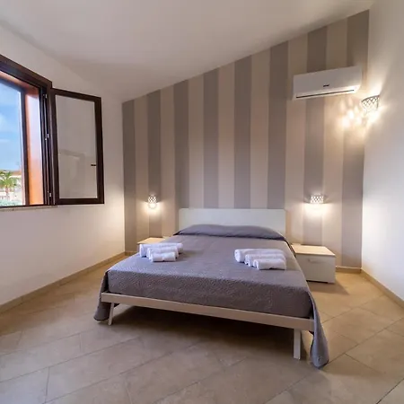 بيت ضيافة Lo Scorcio Sullo Stagnone 4*